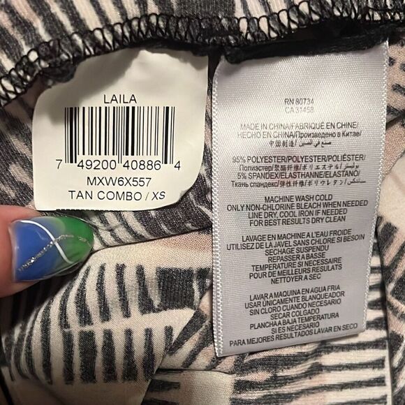 BCBGMaxAzaria Women's Tan & Black Twist Front Fitted Laila Jersey Sheath Dress - Picture 10 of 10